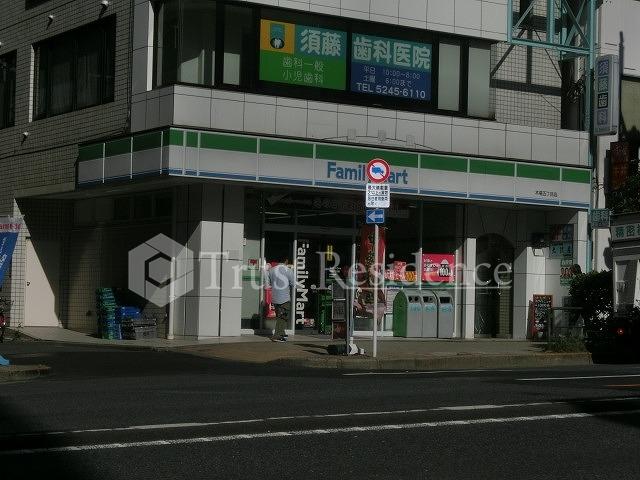 コンビニ　ファミリーマート木場五丁目店（コンビニ）まで568m