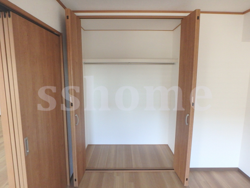 収納　クローゼット☆各居室に収納あり