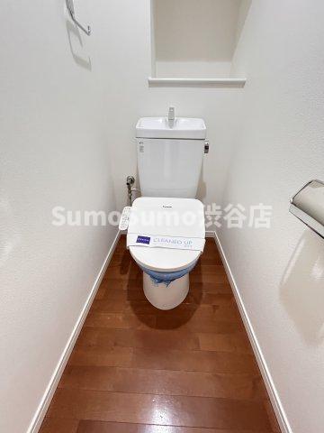 トイレ　トイレもきれいです