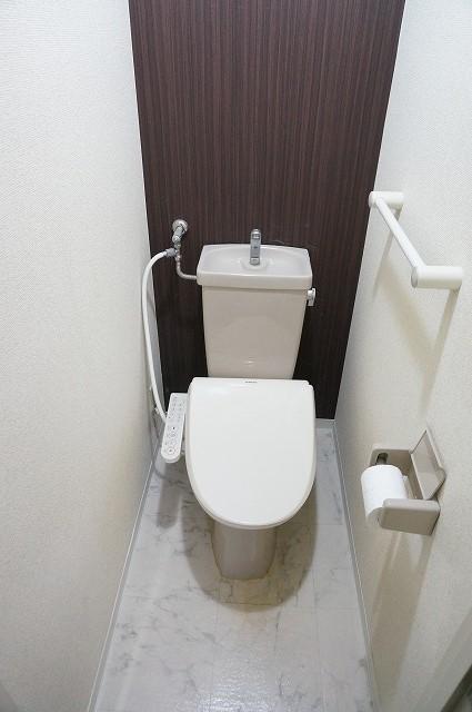 トイレ　トイレ