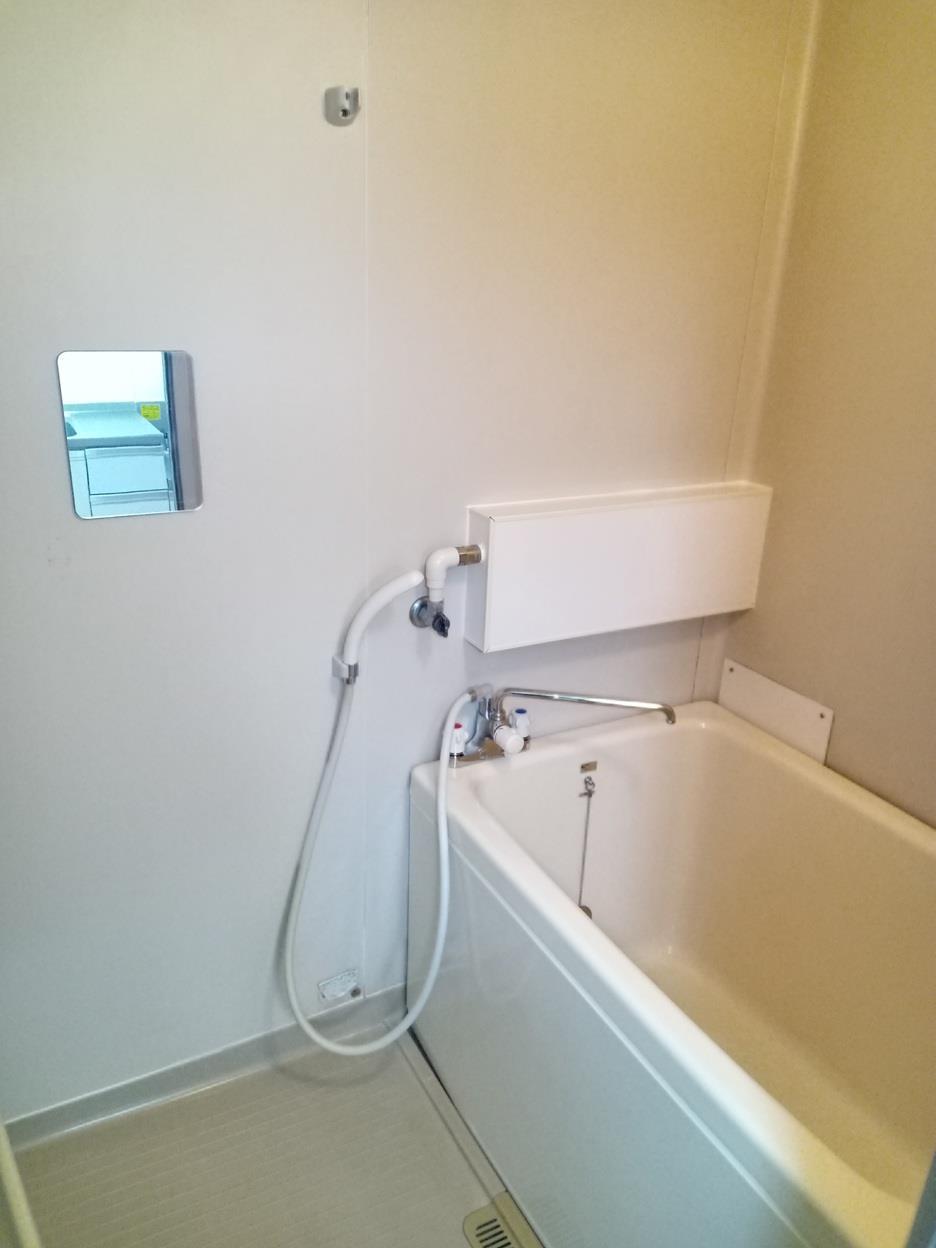 バス・シャワールーム　バスとトイレ別は嬉しいポイント。