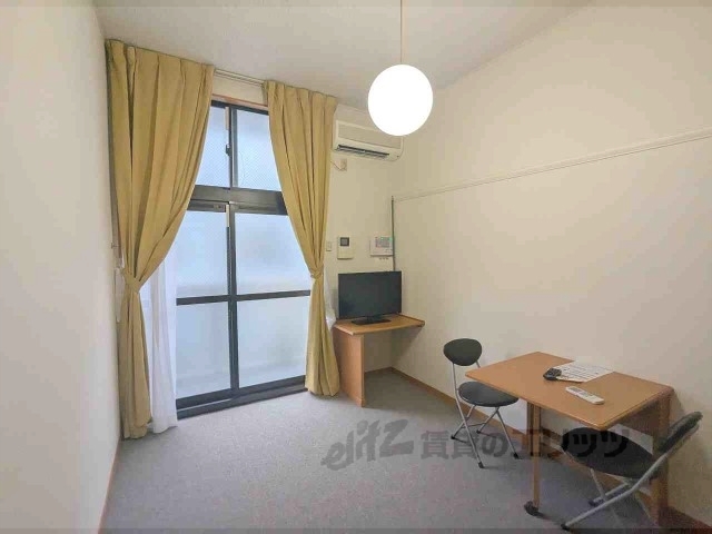 居室・リビング　洋室