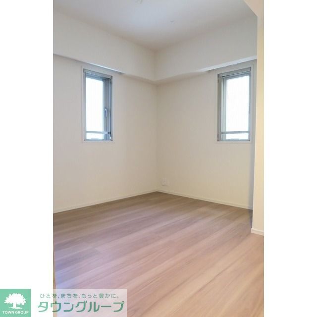 その他部屋・スペース　６．１帖洋室は二面採光です。