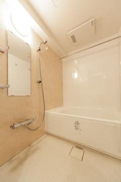 バス・シャワールーム　※写真は同タイプ住戸です。