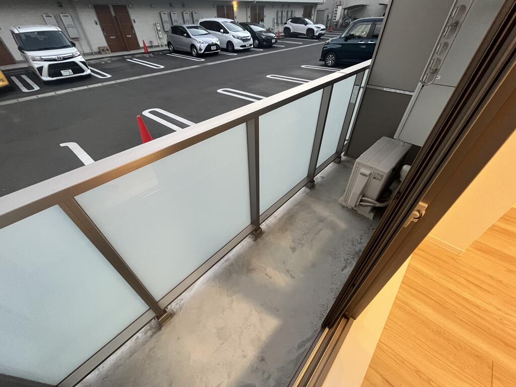 バルコニー　同建物別号別間取り参考