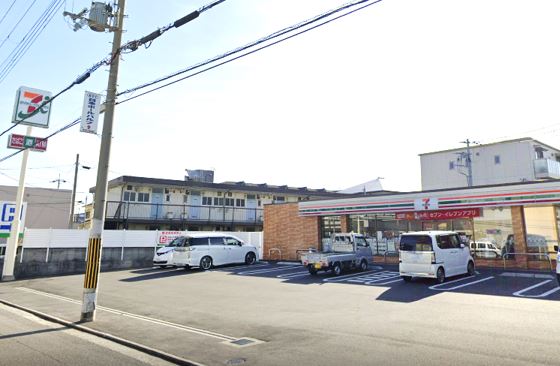 コンビニ　セブンイレブン 堺鳳南町5丁店（コンビニ）まで308m