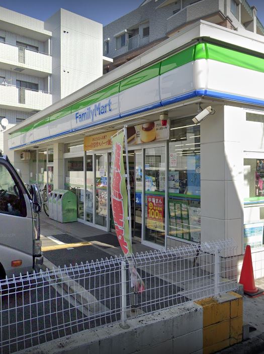 コンビニ　ファミリーマート 堺鳳東町店（コンビニ）まで452m