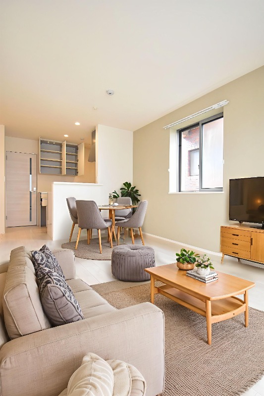 居室・リビング　ＣＧ画像の為実際は家具・家電の設置無し。