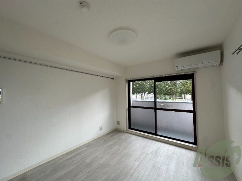 その他部屋・スペース　別の角度から洋室を撮影しました。いかがでしょうか？