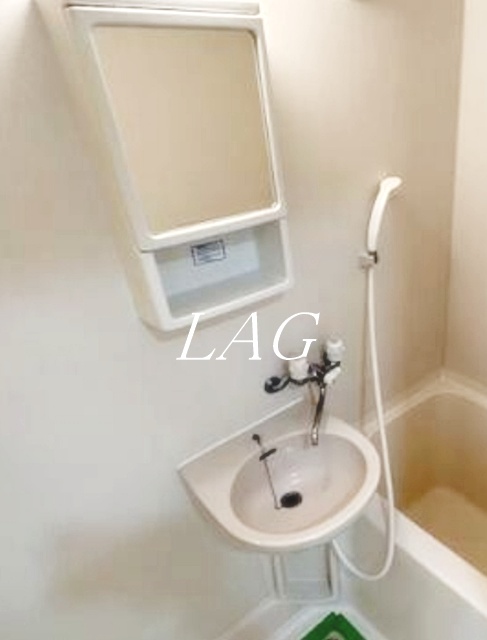 洗面設備　洗面台です。