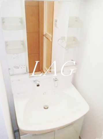 洗面設備　洗面台です。