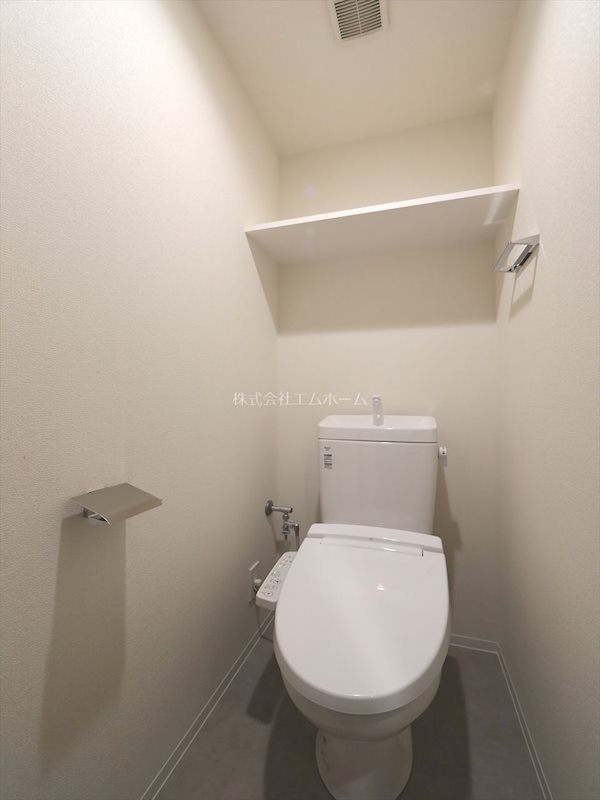 トイレ　温水洗浄便座付トイレ