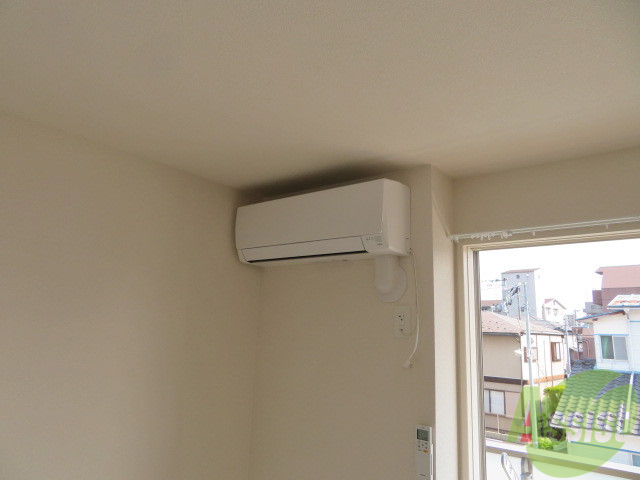 その他設備　ちゃんとエアコンもついているので、安心してくださいね。