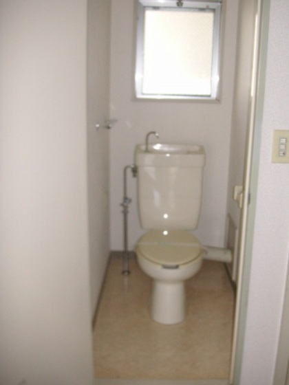 トイレ　※別部屋の写真です