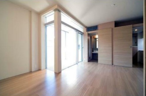 居室・リビング　同タイプのお写真です