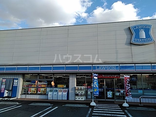 コンビニ　ローソン 稲城鶴川街道店（コンビニ）まで304m