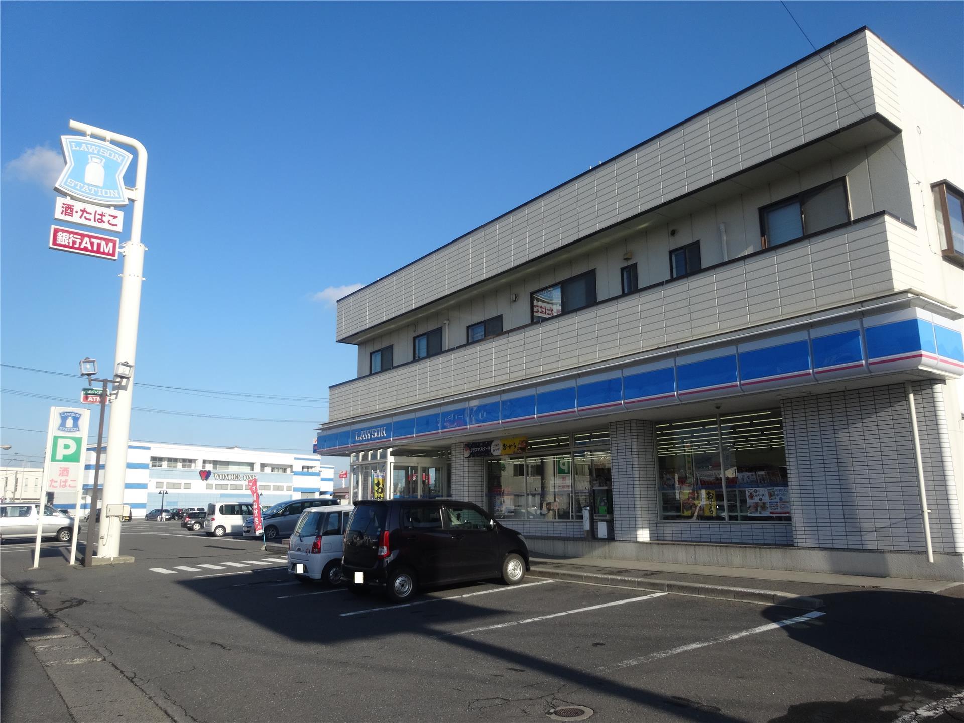 コンビニ　ローソン八戸類家店（コンビニ）まで436m