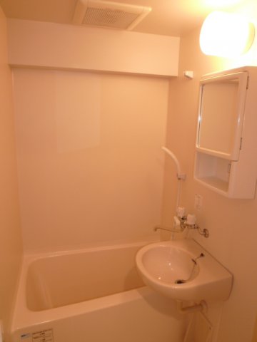 バス・シャワールーム　きれいなお風呂です
