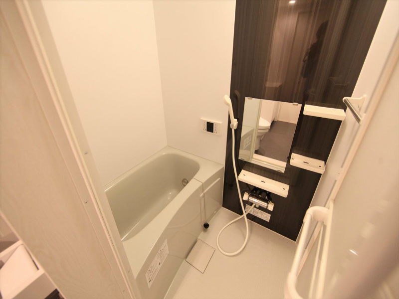 バス・シャワールーム　追い焚き機能付　オートバス機能付バスルーム