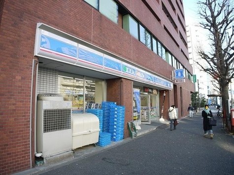 コンビニ　ローソン港南麻布店（コンビニ）まで153m