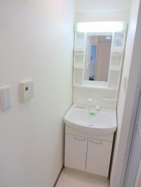 洗面設備　独立洗面台