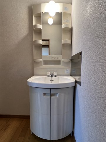 洗面設備　洗面化粧台