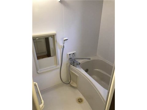 バス・シャワールーム　浴室