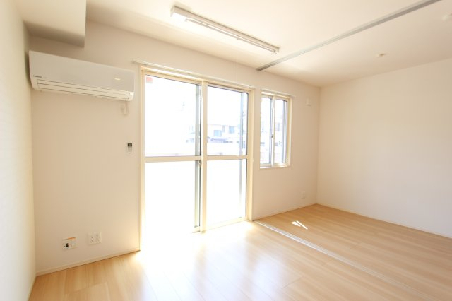 居室・リビング　同仕様