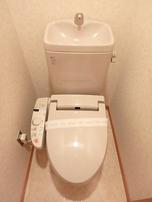 トイレ　図面と現状に相違がある場合には現状を優先