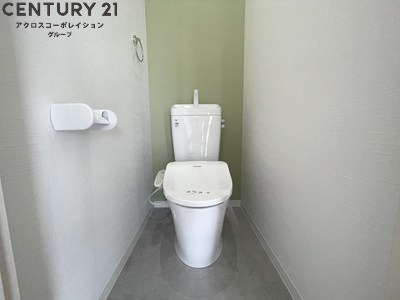 トイレ　お風呂トイレ別でおすすめ・温水洗浄便座完備