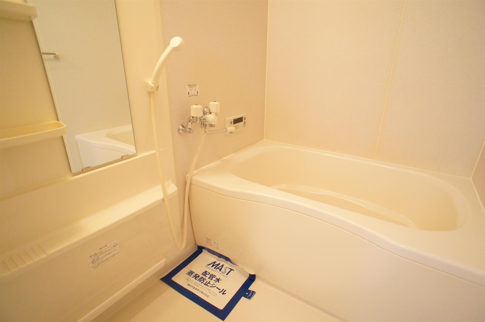 バス・シャワールーム　浴室