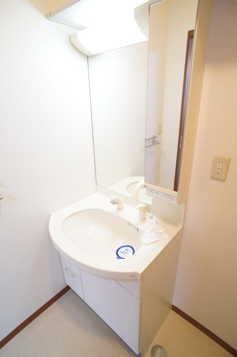 洗面設備　洗髪洗面化粧台