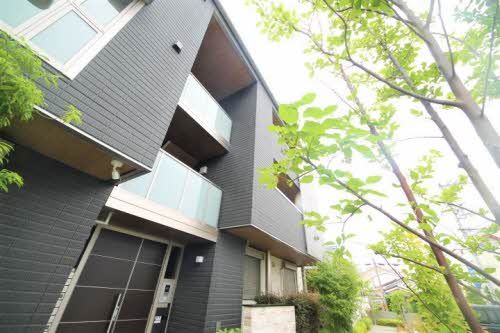 建物外観　自然と共生するシャーメゾン