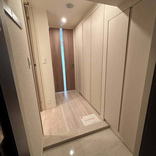 玄関　※写真は同タイプ住戸です。