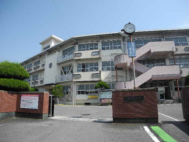 小学校　時津町立時津東小学校（小学校）まで548m