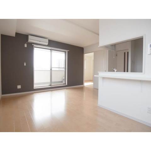 居室・リビング　Ｒｉｒｉａ幕張壱番館の洋室