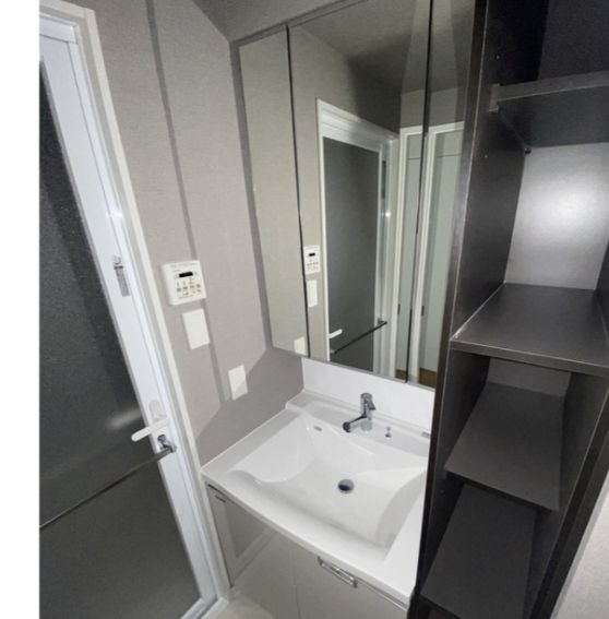 洗面設備　独立洗面台です