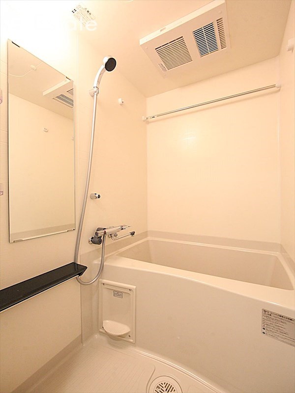 バス・シャワールーム　バスルーム