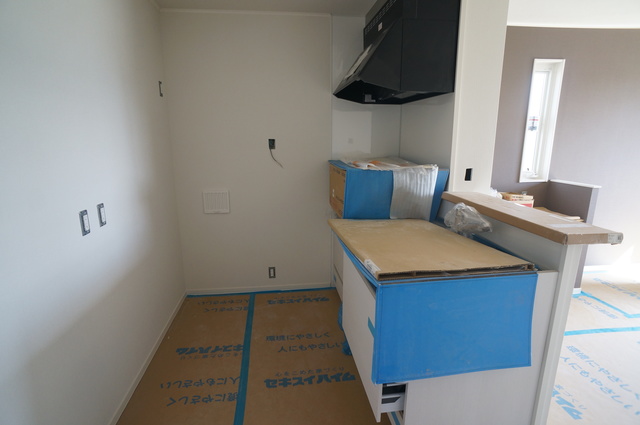 キッチン　建築中のため実際の建物と設備等が変更になる場合がございます。