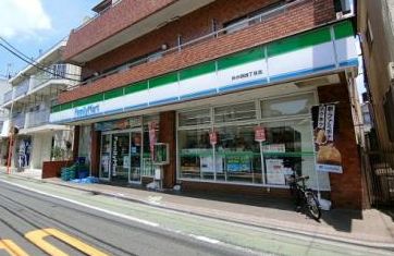 コンビニ　ファミリーマート 井の頭四丁目店（コンビニ）まで226m