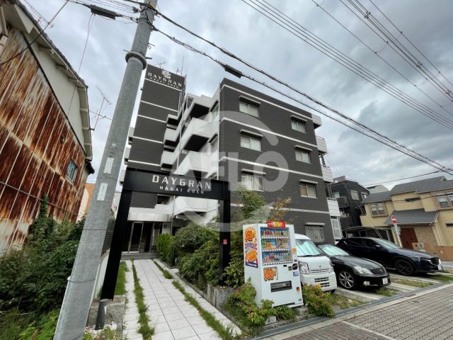 建物外観　デイグラン長居公園