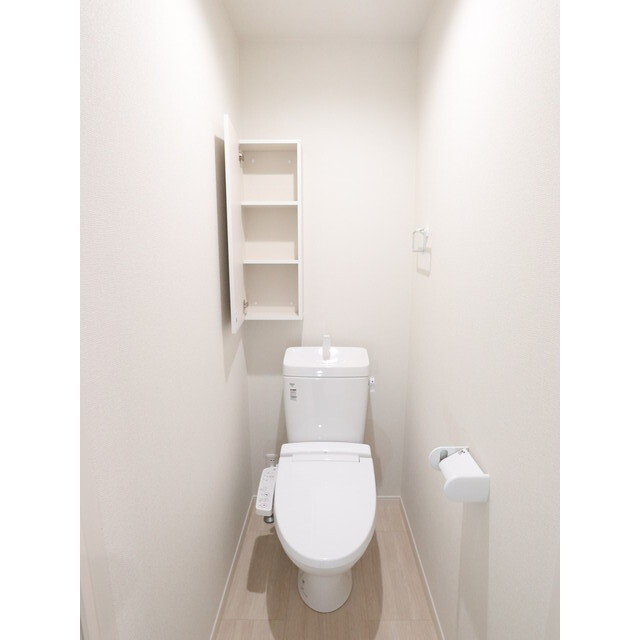 トイレ　温水洗浄便座です！