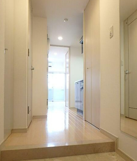 玄関　グランド・ガーラ横濱山下町