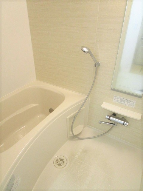 バス・シャワールーム　追い焚き・浴室乾燥機能付き