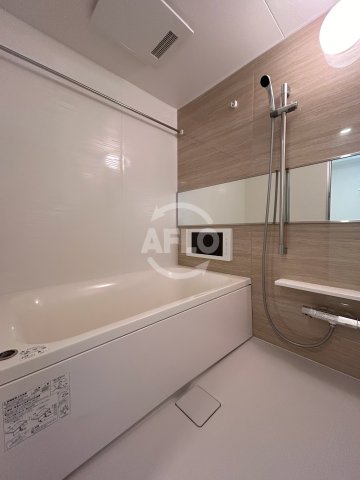 バス・シャワールーム　レオングラン本町橋　浴室