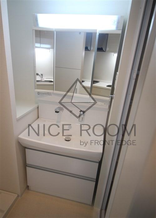 洗面設備　ラルシェパルク新大阪　独立洗面台