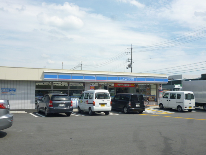 コンビニ　ローソン（コンビニ）まで570m
