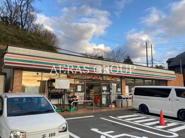 コンビニ　セブン-イレブン 横浜鉄町北店（コンビニ）まで318m
