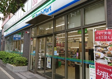 コンビニ　ファミリーマート吹田広芝町店（コンビニ）まで346m