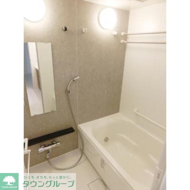 バス・シャワールーム　※写真は同タイプ住戸です。